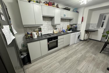5 bed house, Schuster Road, Victoria Park, Manchester, M145PE - Image 2